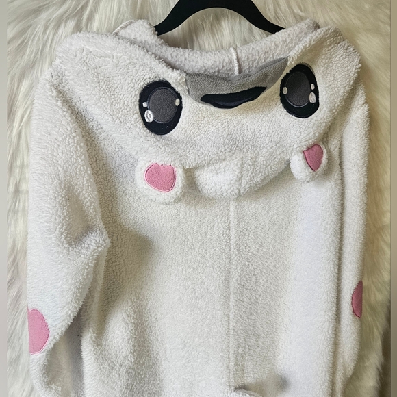 SWS Ultra Cute Hooded Unisex Polar Bear Onesie - Picture 6 of 10